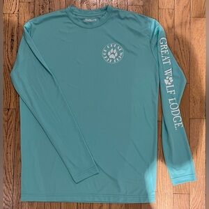 Nice women’s quick dry long sleeve Great Wolf Lodge top
